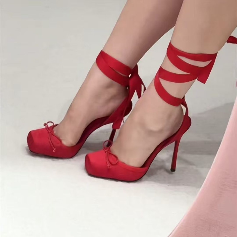 أحذية حمراء بكعب عالٍ، حذاء نس - مراجعة Women'S Shoes Quality وسعره