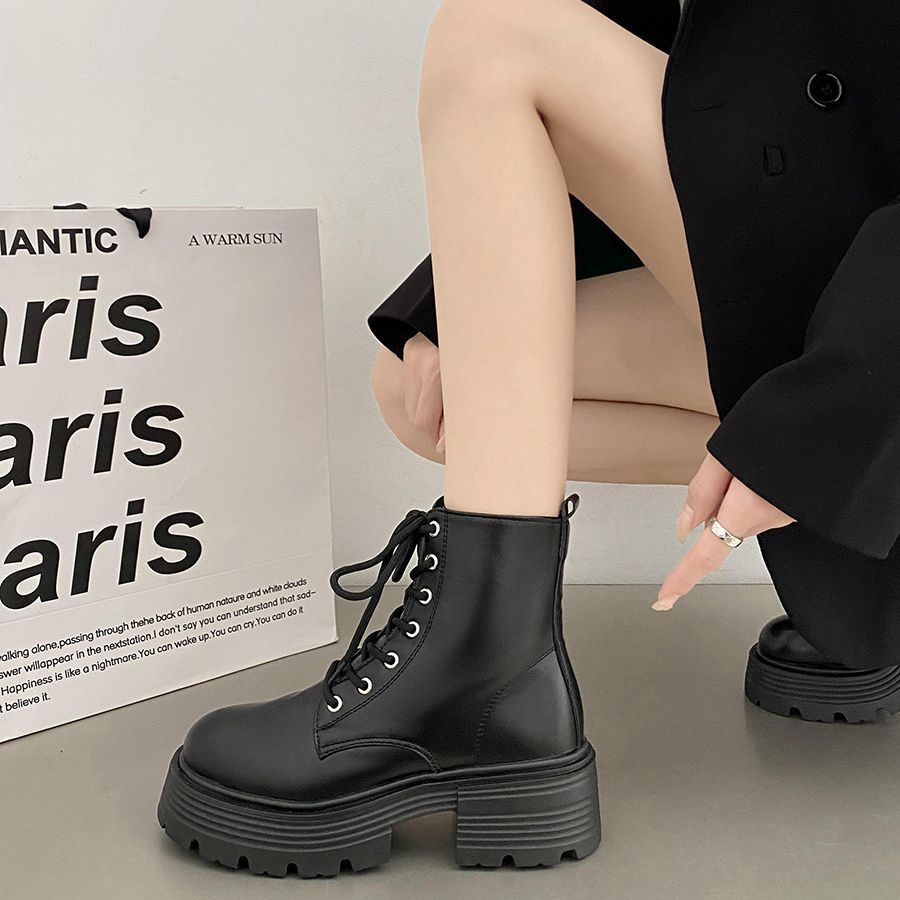 حذاء بوت قصير نسائي بتصميم بري - مراجعة Sock Boot Women وسعره