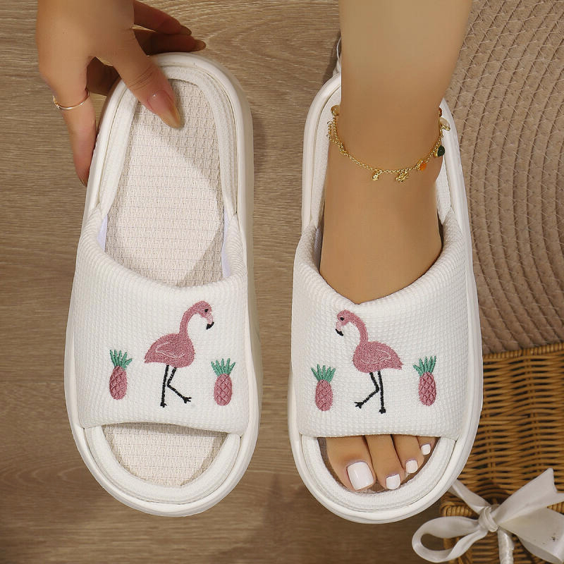 شباشب نسائية منزلية من فلامينج - مراجعة Mule Slip On وسعره